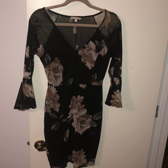 Charlotte Russe Floral mini dress - Picture 2 of 4